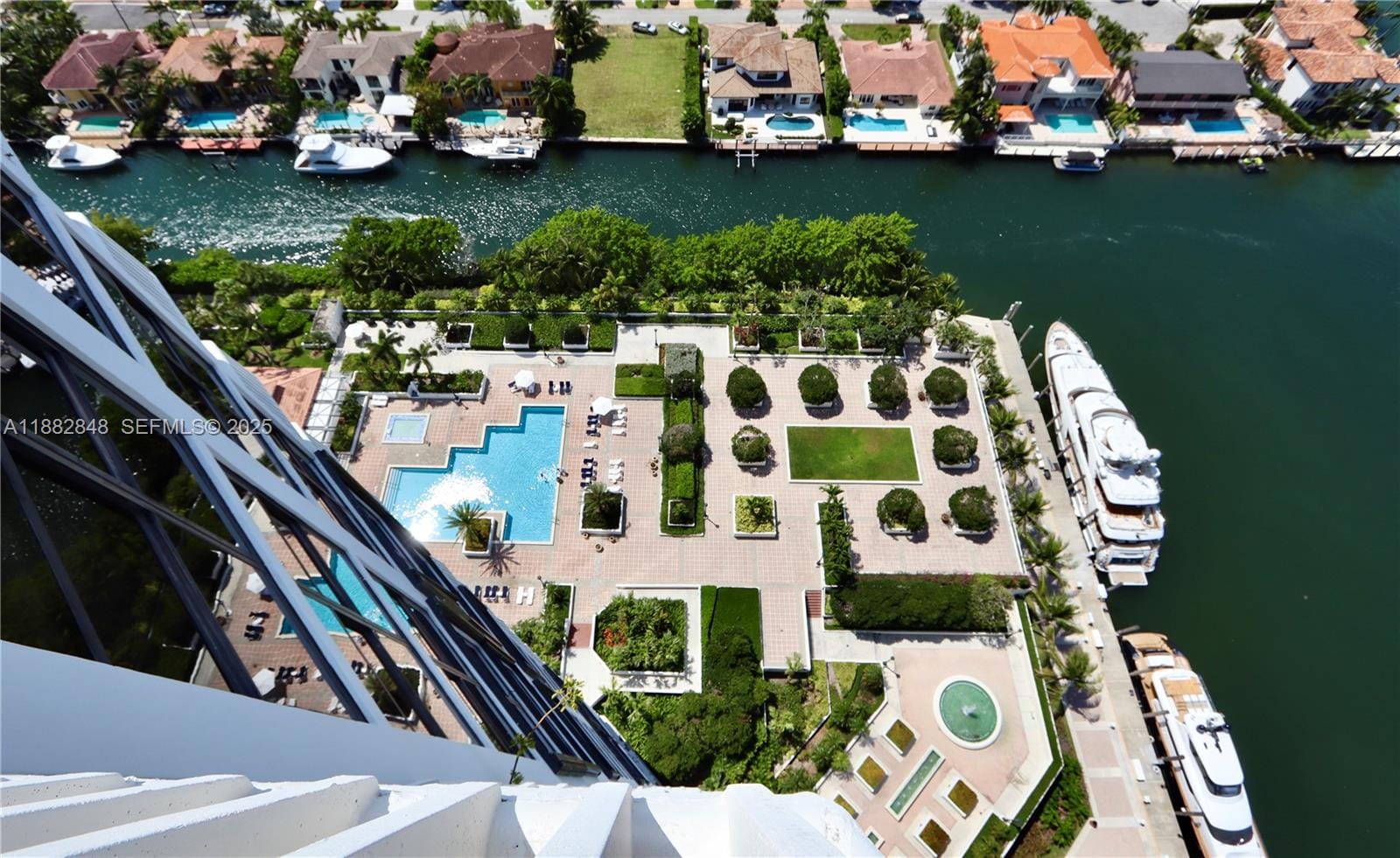 1000 Island Boulevard PH2, Aventura, FL 33160 photo 26