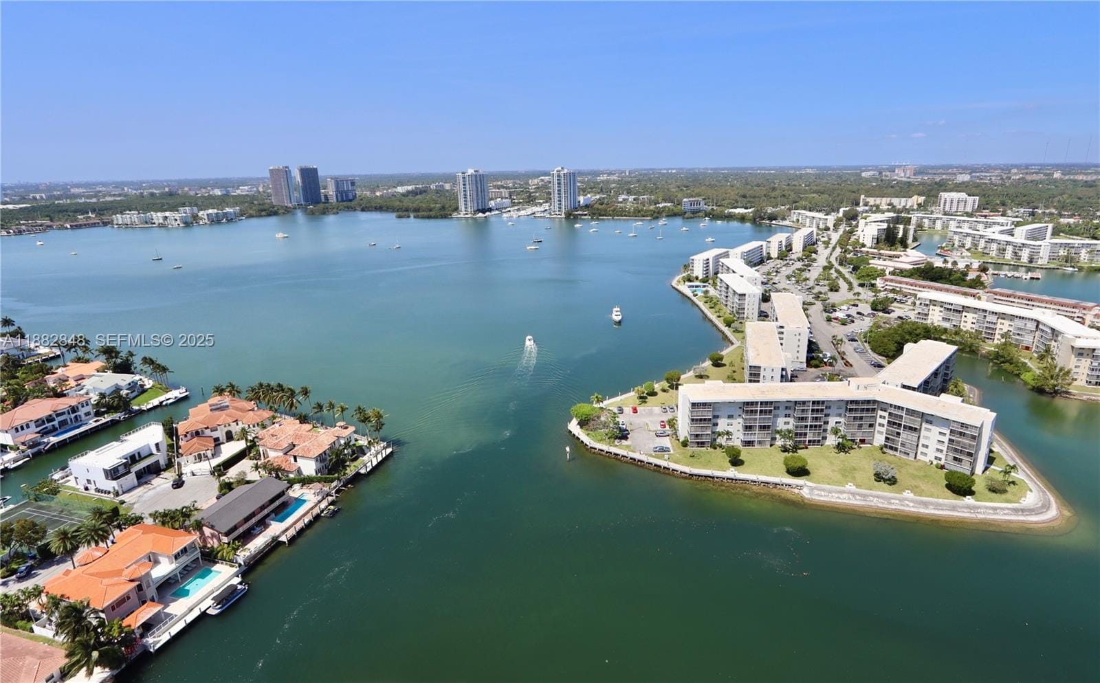 1000 Island Boulevard PH2, Aventura, FL 33160 photo 27