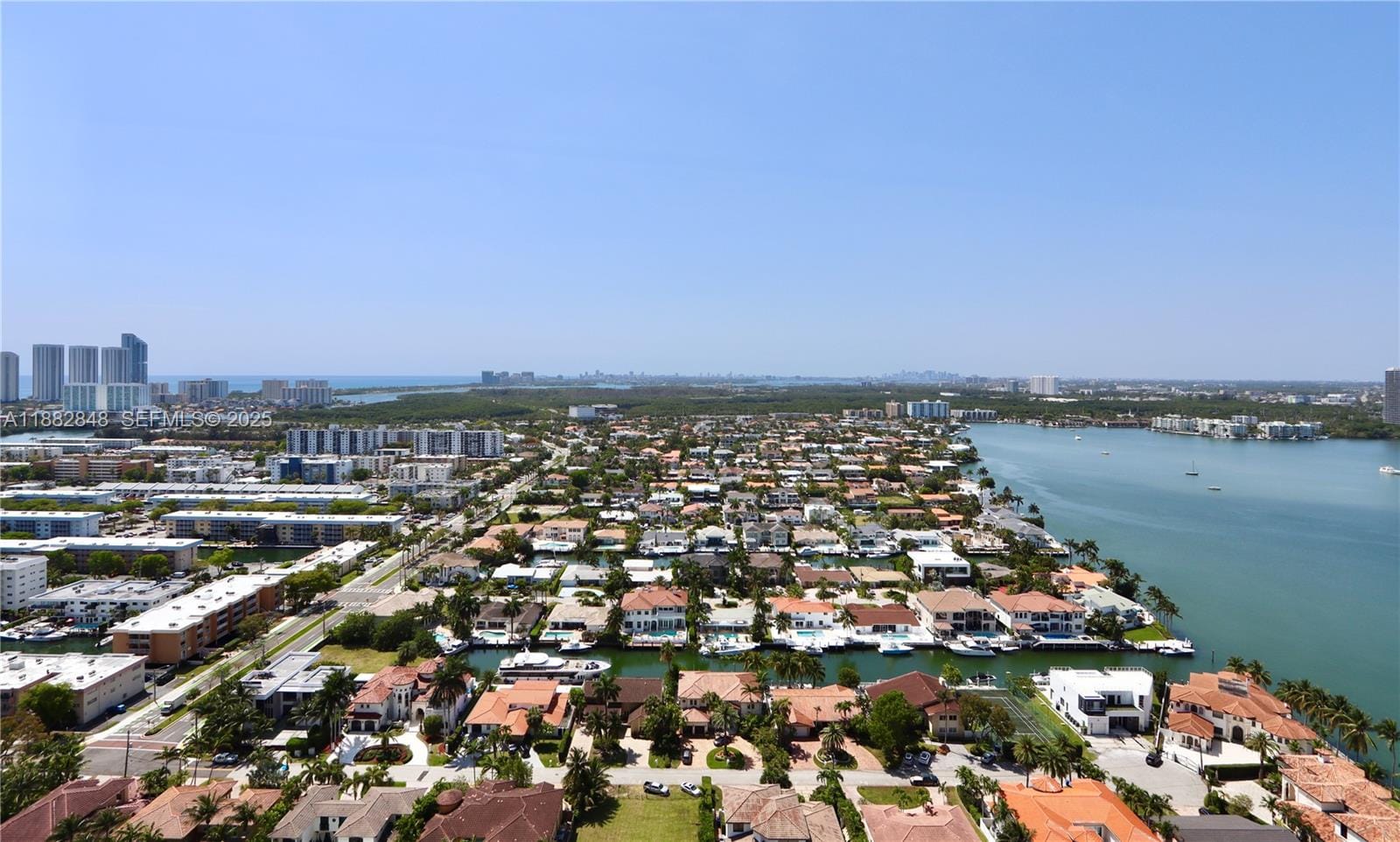 1000 Island Boulevard PH2, Aventura, FL 33160 photo 29