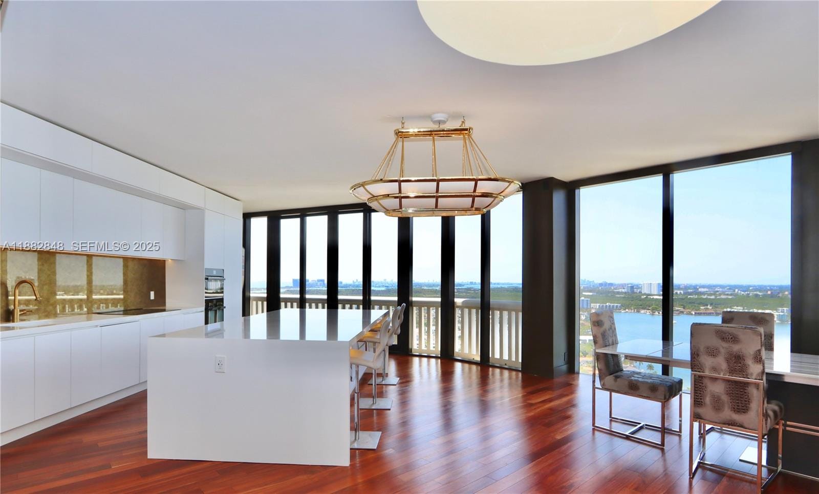 1000 Island Boulevard PH2 — photo 9