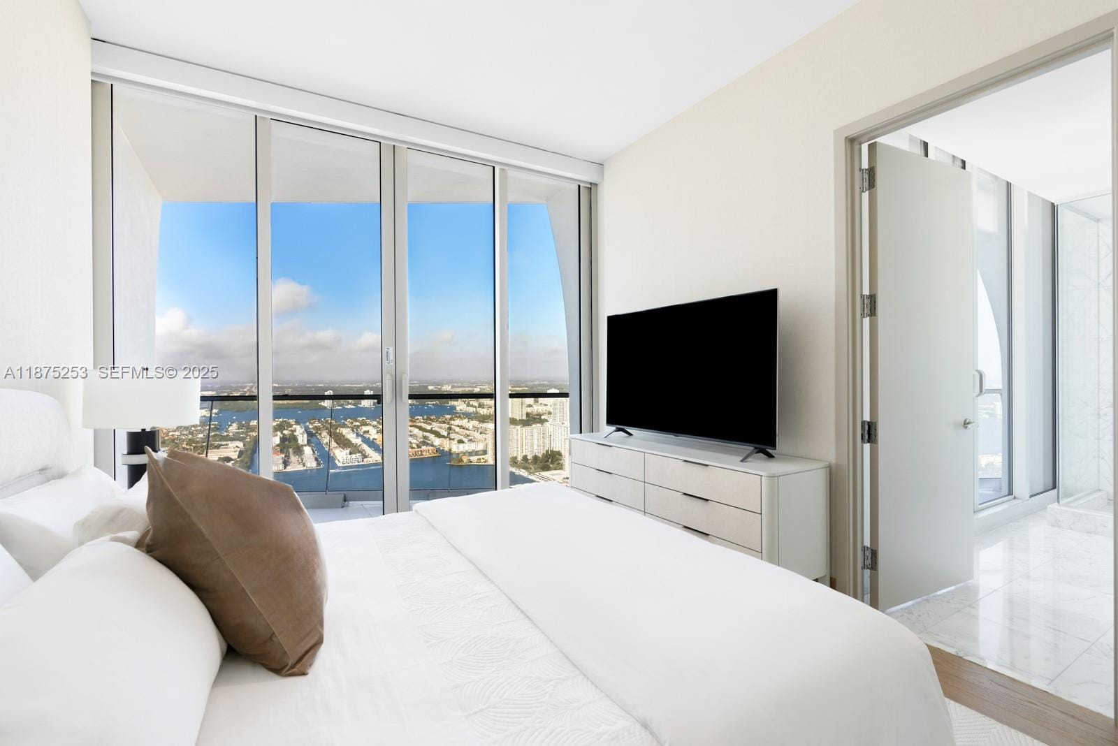 16901 Collins Avenue 5105, Sunny Isles Beach, FL 33160 photo 26