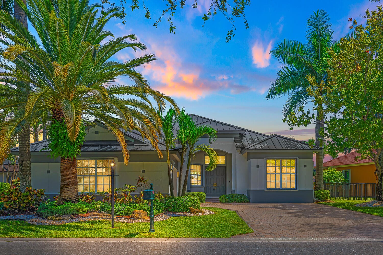 6916 NW 113th Avenue, Parkland, FL 33076 photo 2