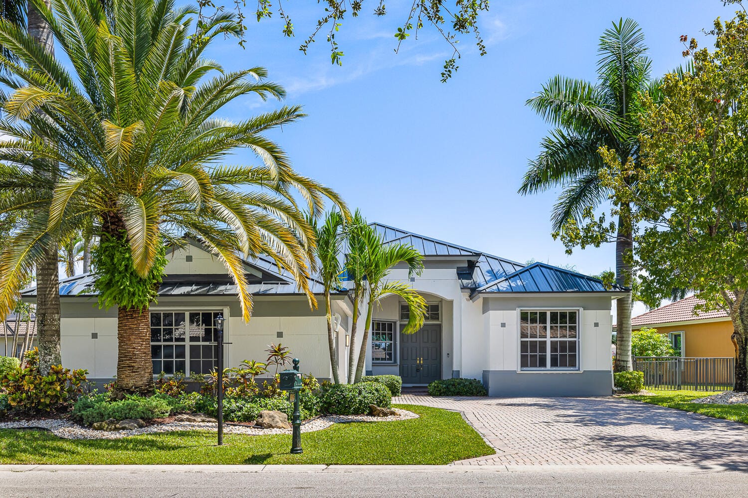 4 bedroom home for sale at 6916 113th, Parkland, FL 33076 — $950,000