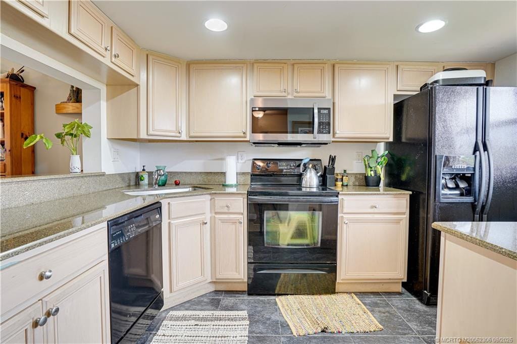 10310 S Ocean Drive 108 — photo 11