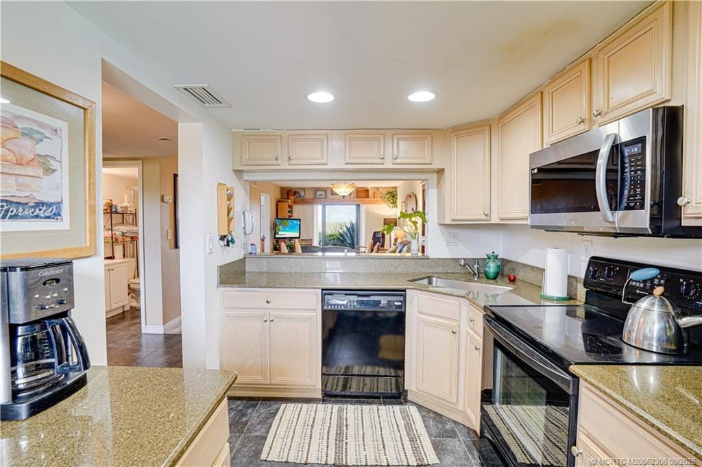10310 S Ocean Drive 108 — photo 10