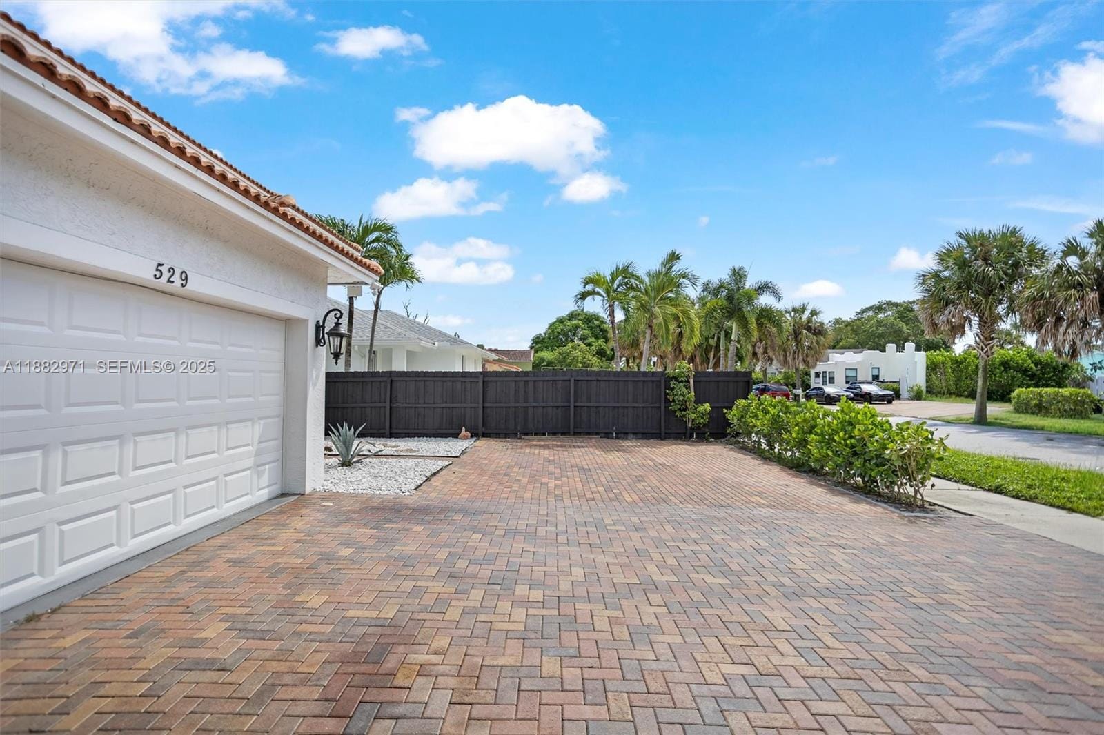 529 El Prado, West Palm Beach, FL 33405 photo 4