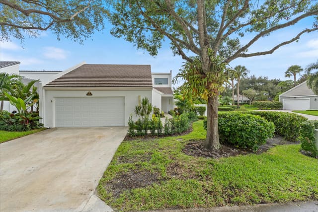 17060 Traverse Circle, Jupiter, FL 33477