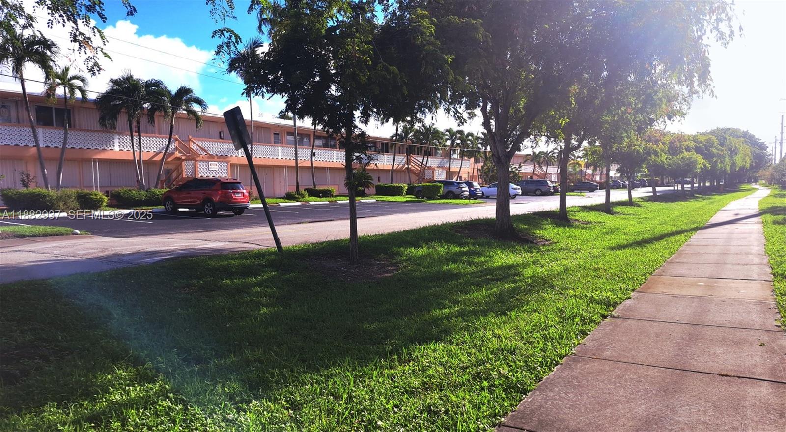 901 SW 11th Avenue 4H, Hallandale Beach, FL 33009, Hallandale Beach