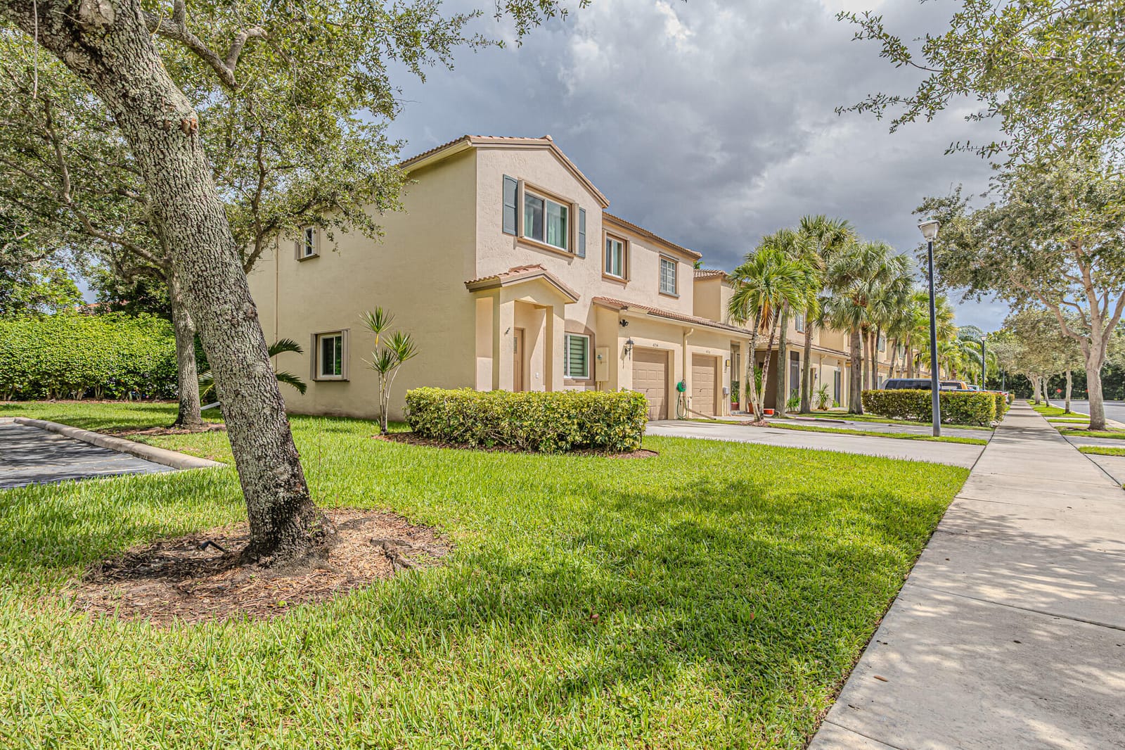 4754 Lago Vista Drive — photo 2