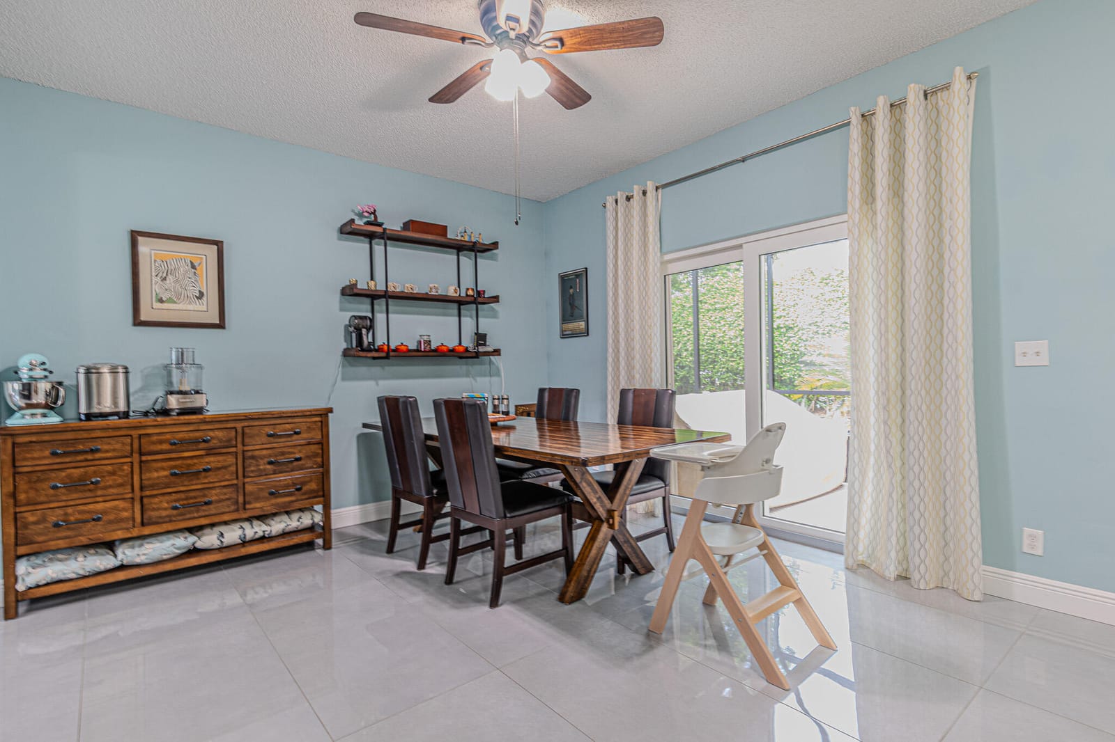 4754 Lago Vista Drive — photo 6