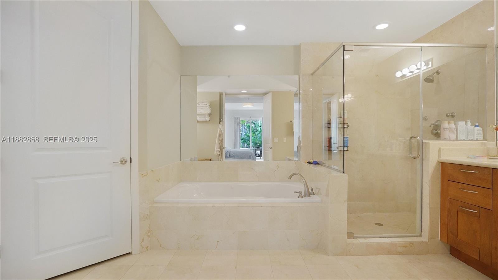 642 Valencia Avenue 207, Coral Gables, FL 33134 photo 22