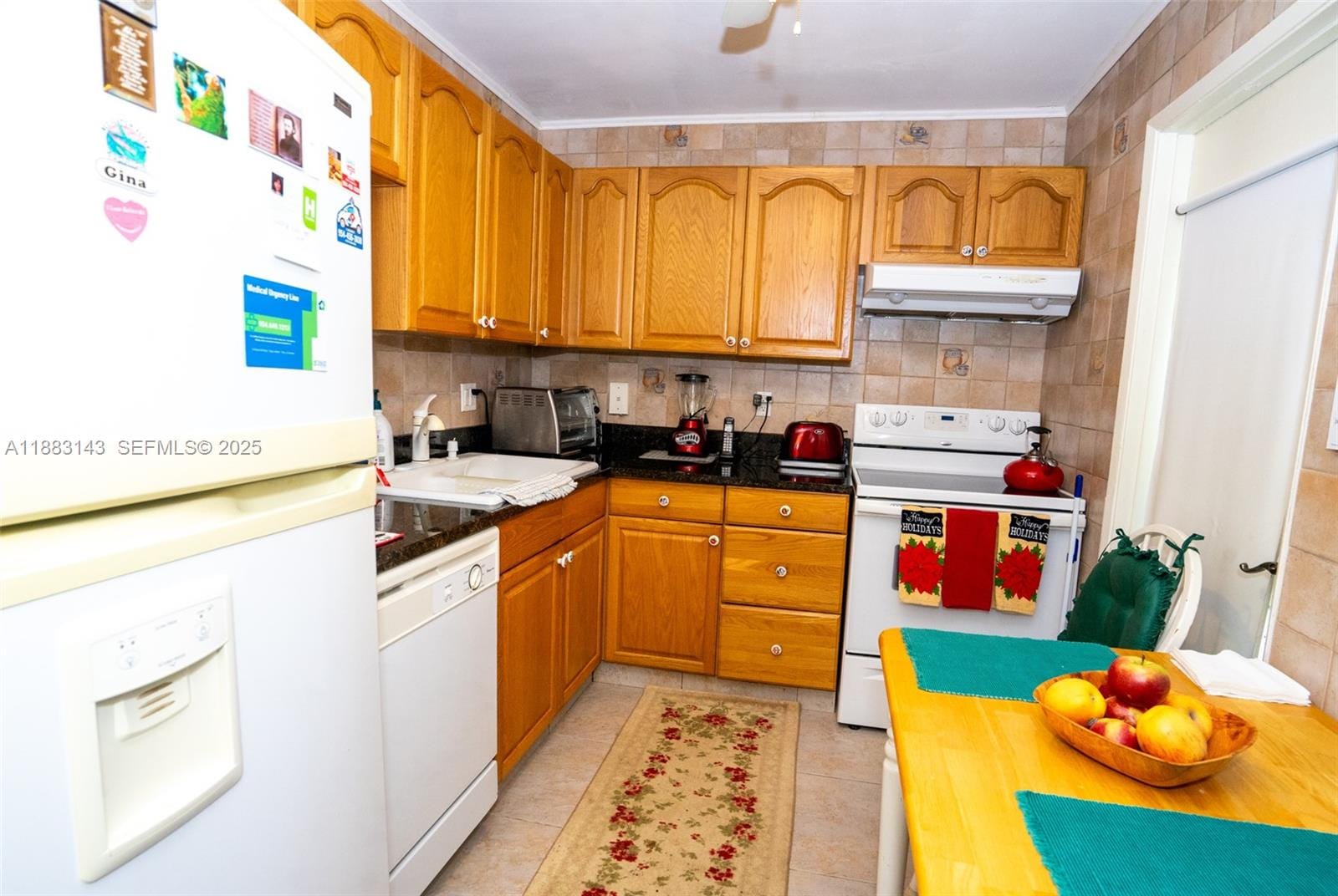 1000 NE 14th Avenue 207 — photo 2