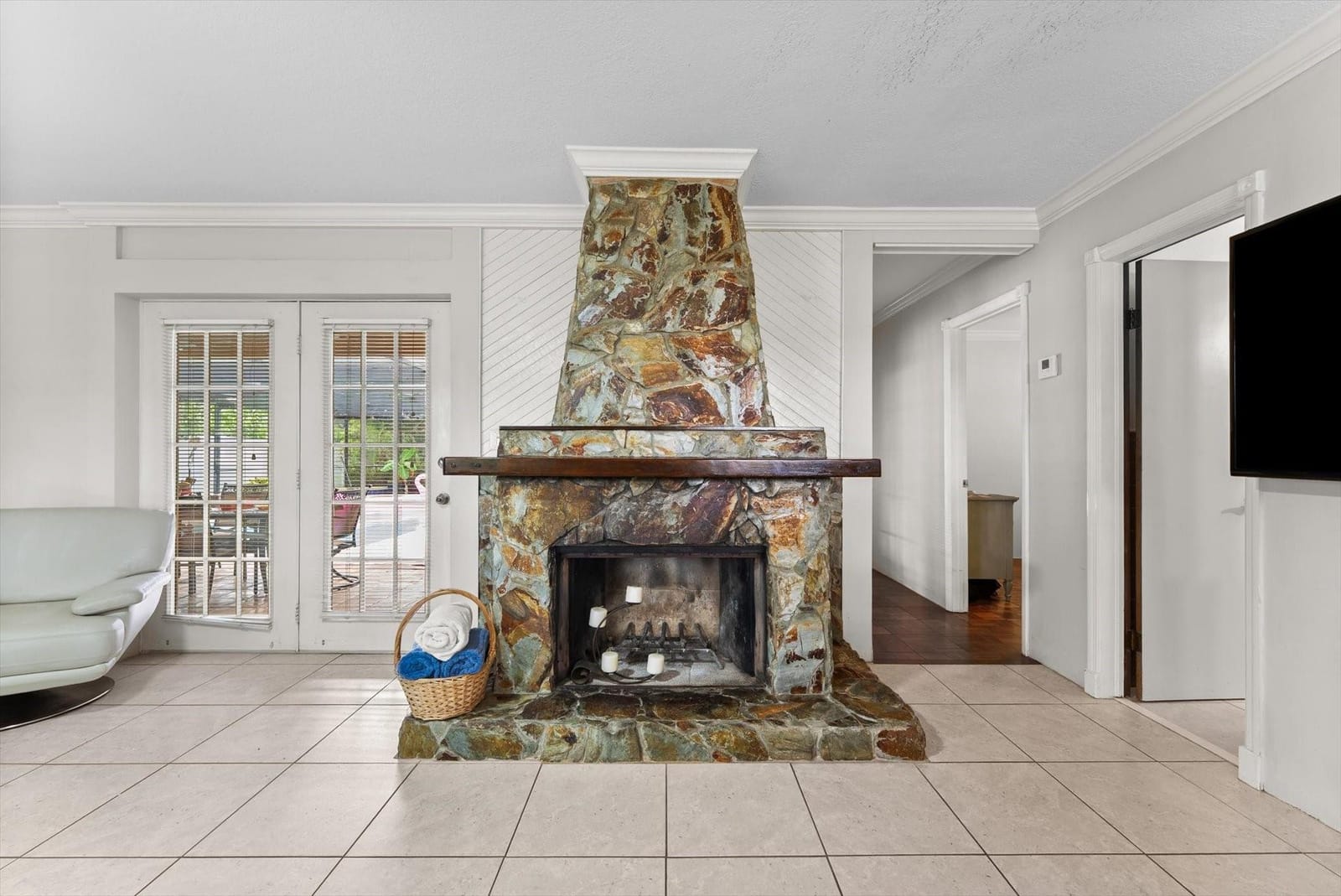 5672 SW 2nd Street — photo 6
