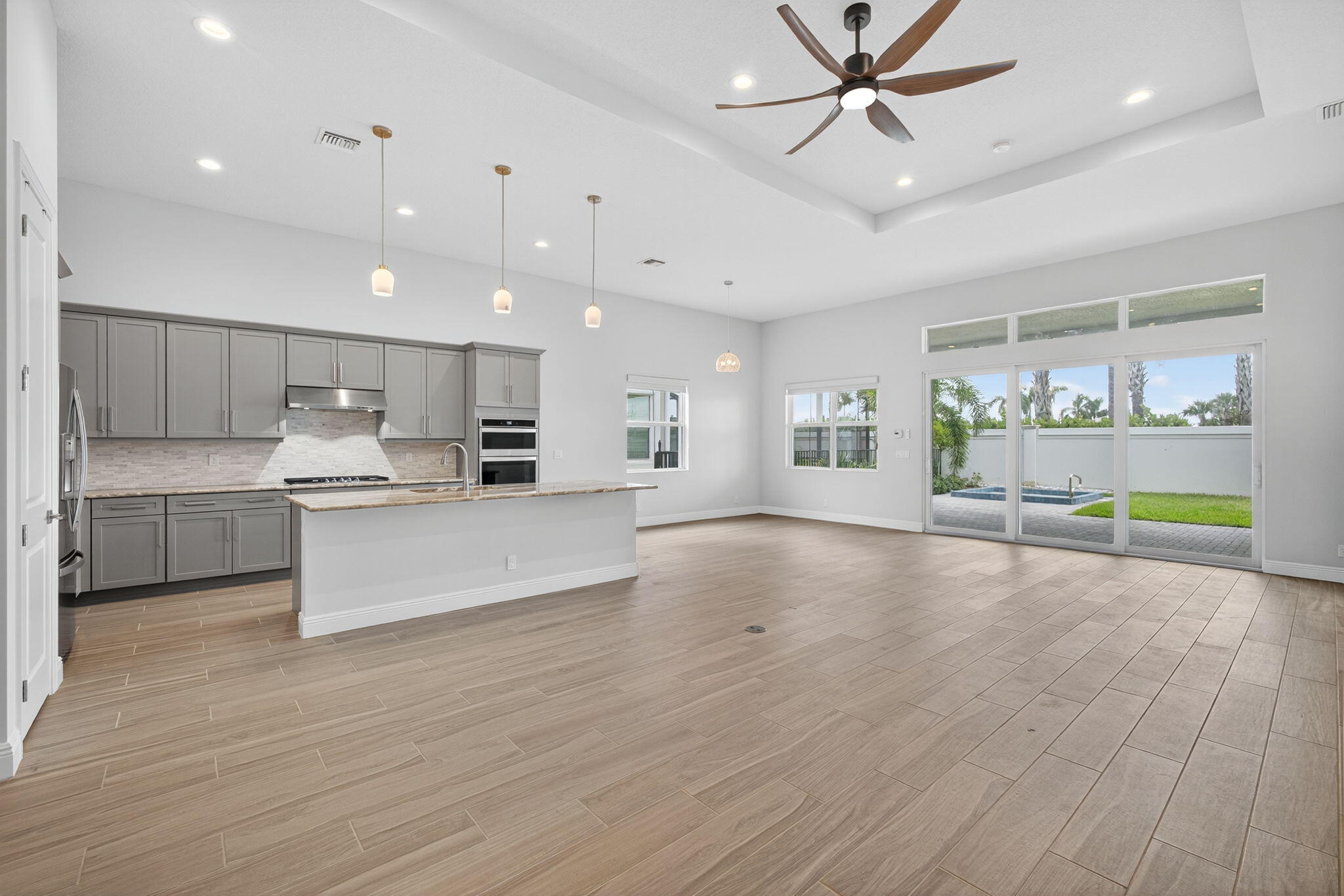 9901 Regency Way — photo 10