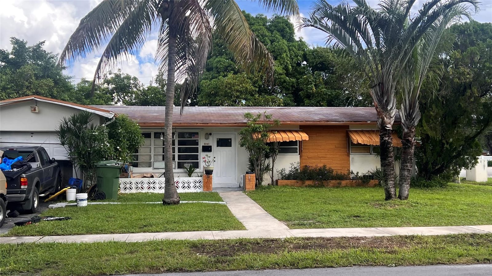 6841 SW 1st Court, Pembroke Pines, FL 33023