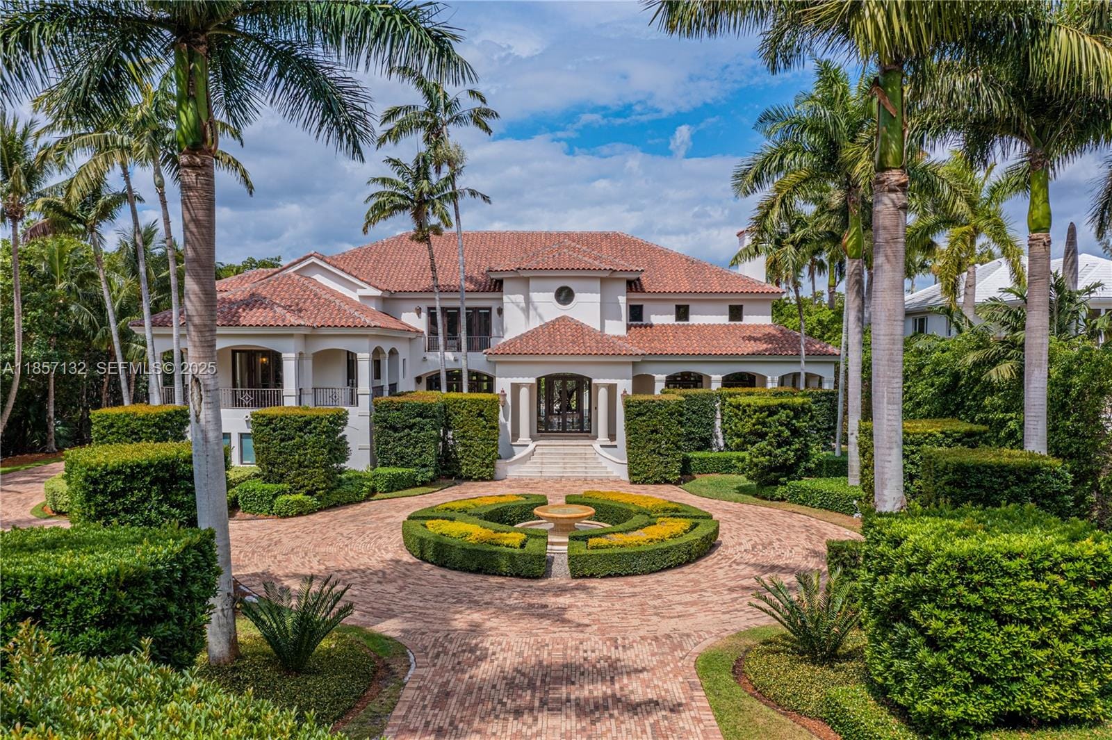 3 Tahiti Beach Island Road, Coral Gables, FL 33143 - photo 1 of 28