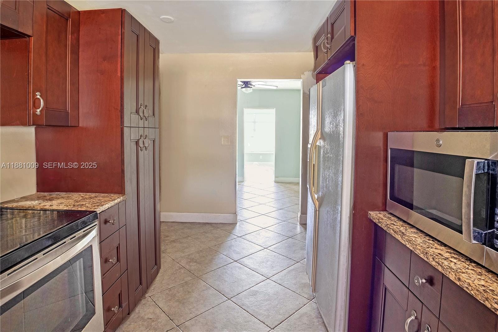 4410 NW 10th Street — photo 7