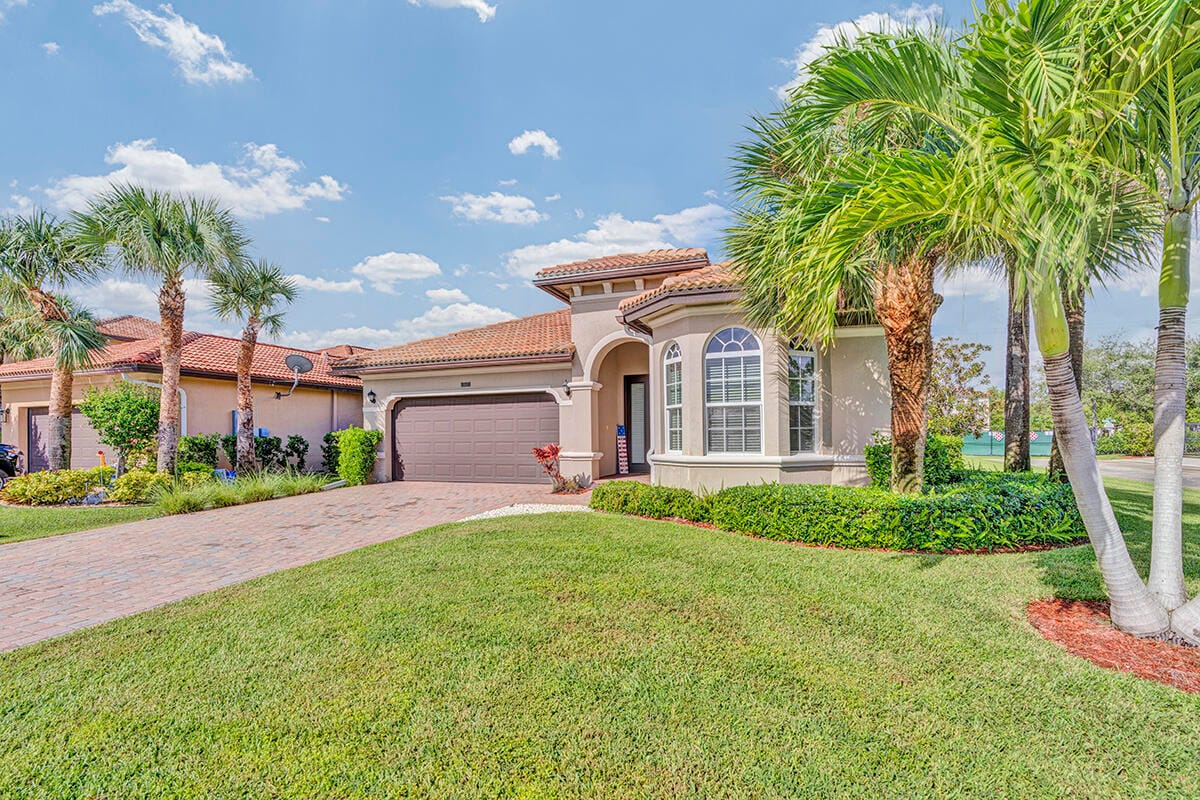 7077 Damita Drive, Lake Worth, FL 33463
