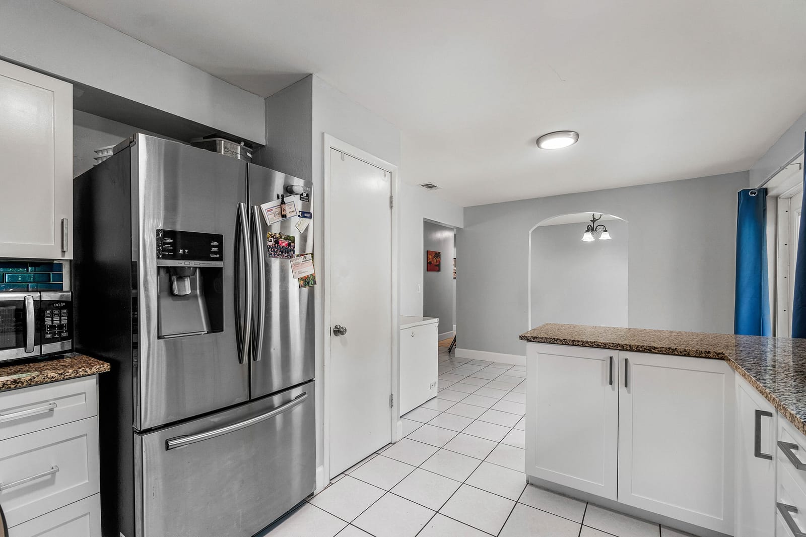1179 Fernlea Drive — photo 3