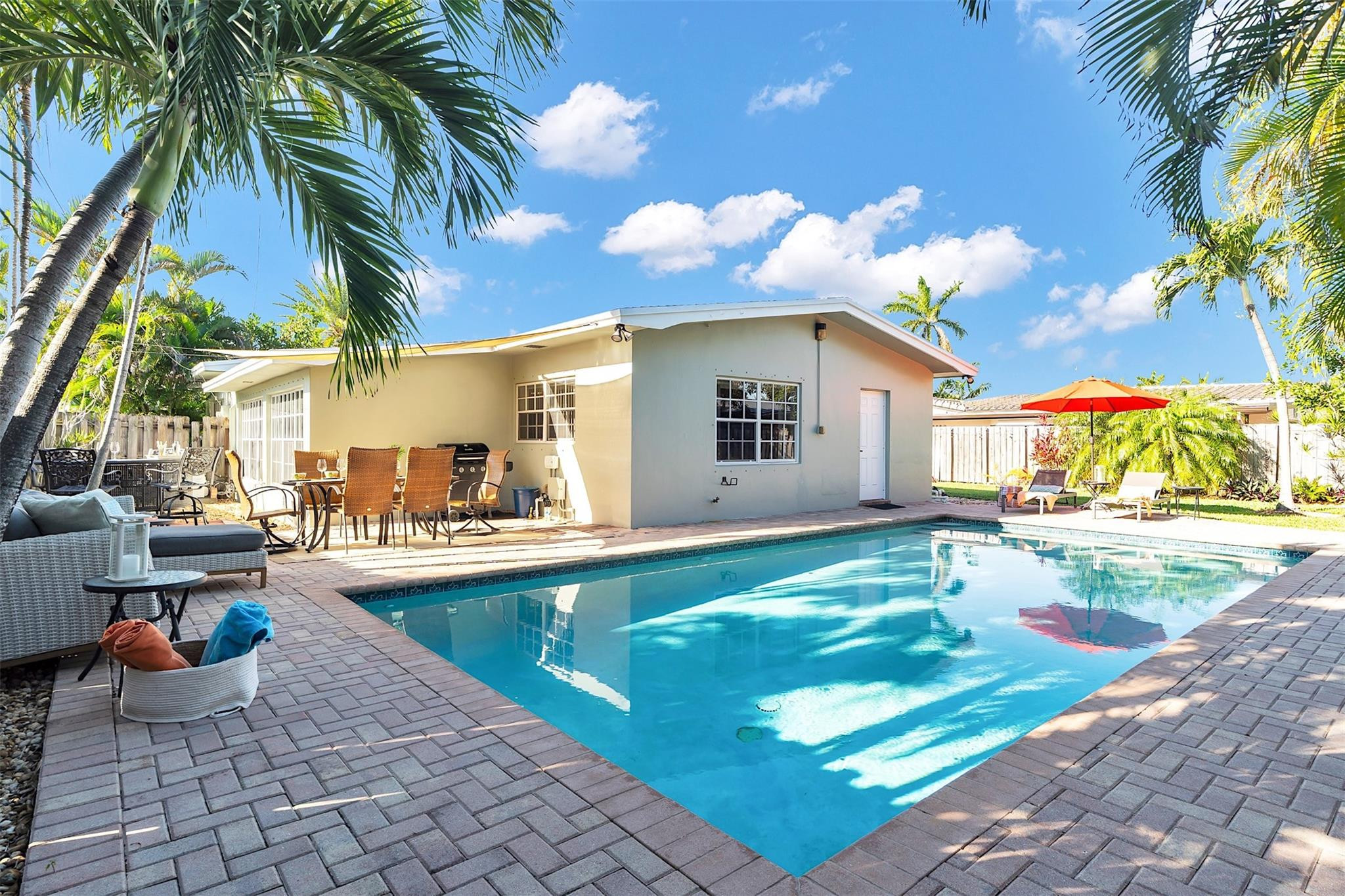 3221 Seaward Drive, Lauderdale-By-The-Sea, FL 33062, Lauderdale By The Sea