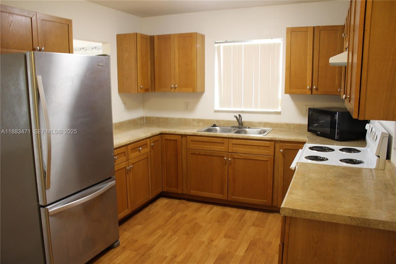 2330 NW 100th Street, Miami, FL 33147 photo 4