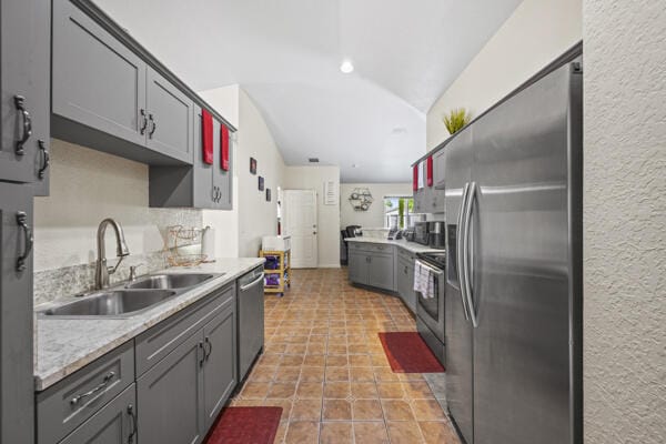 1274 W 33rd Street — photo 11