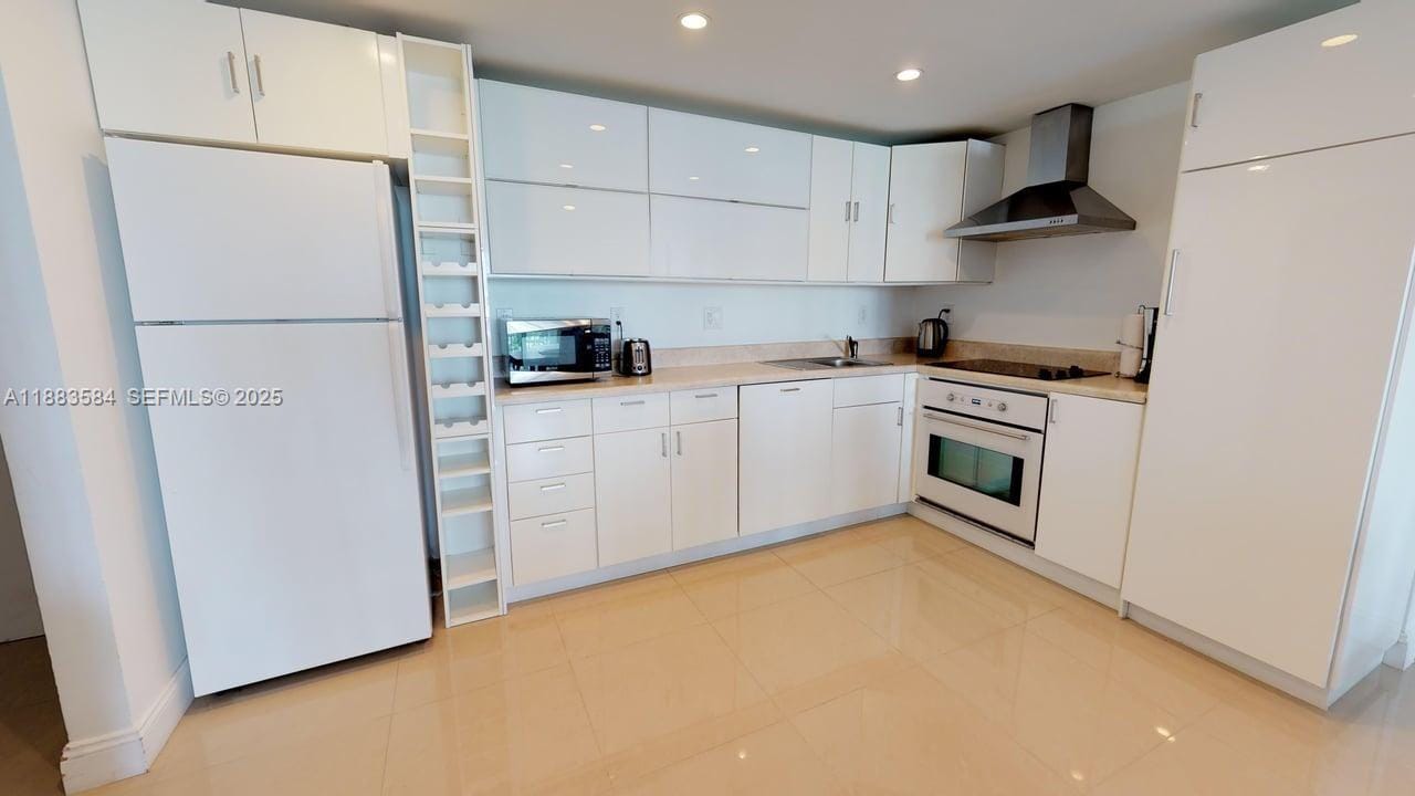 19370 Collins Avenue 620 — photo 3