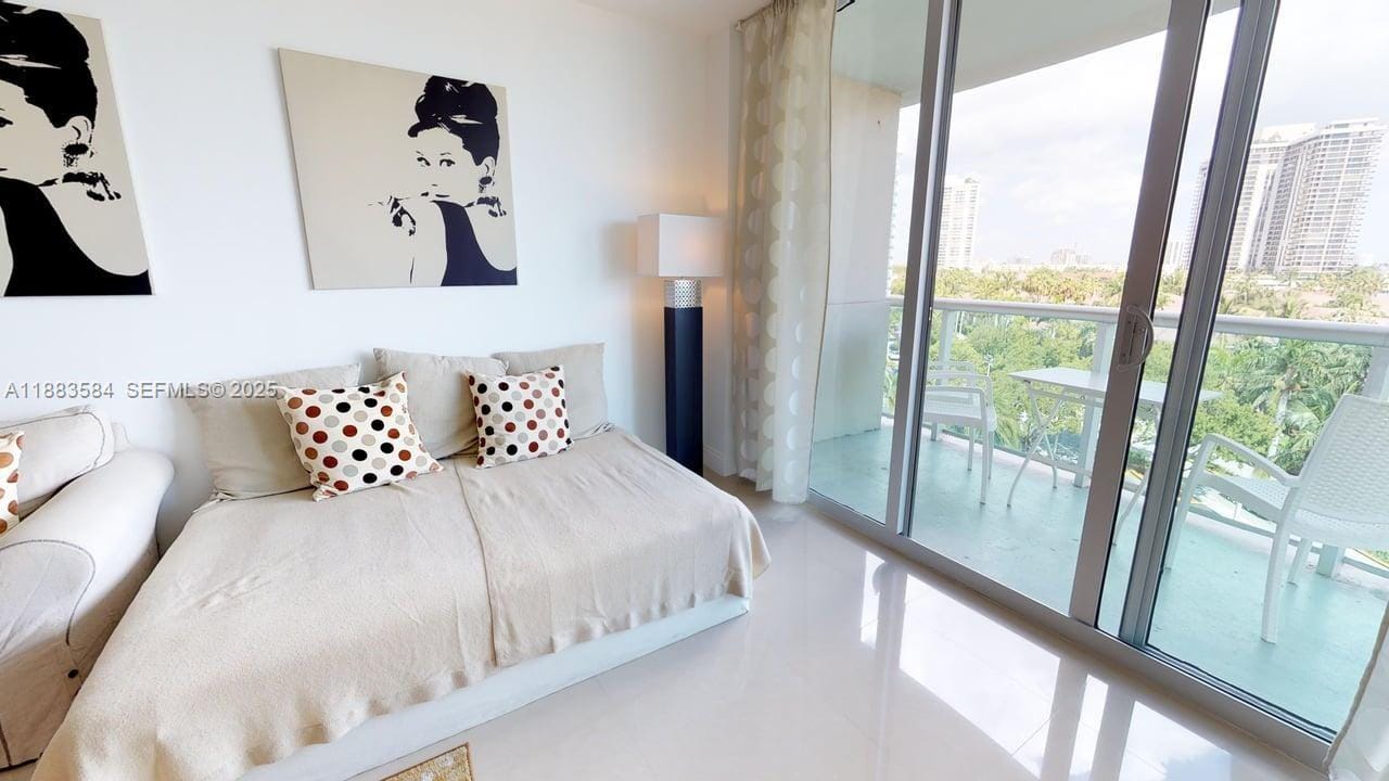 19370 Collins Avenue 620 — photo 9
