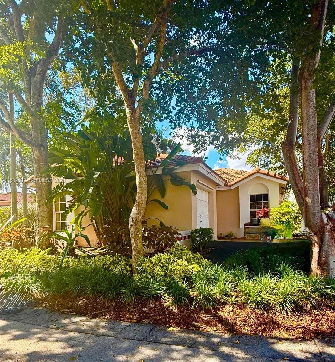 1321 N Seagrape Circle, Weston, FL 33326 photo 4