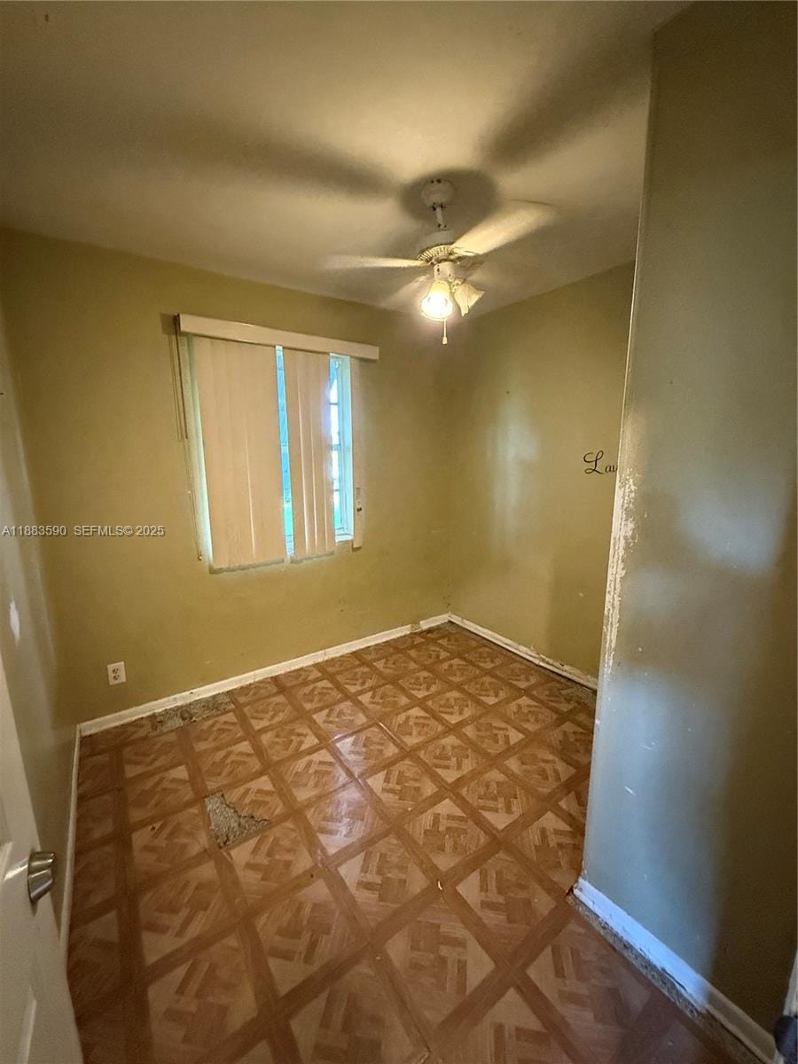 2960 F Avenue — photo 11