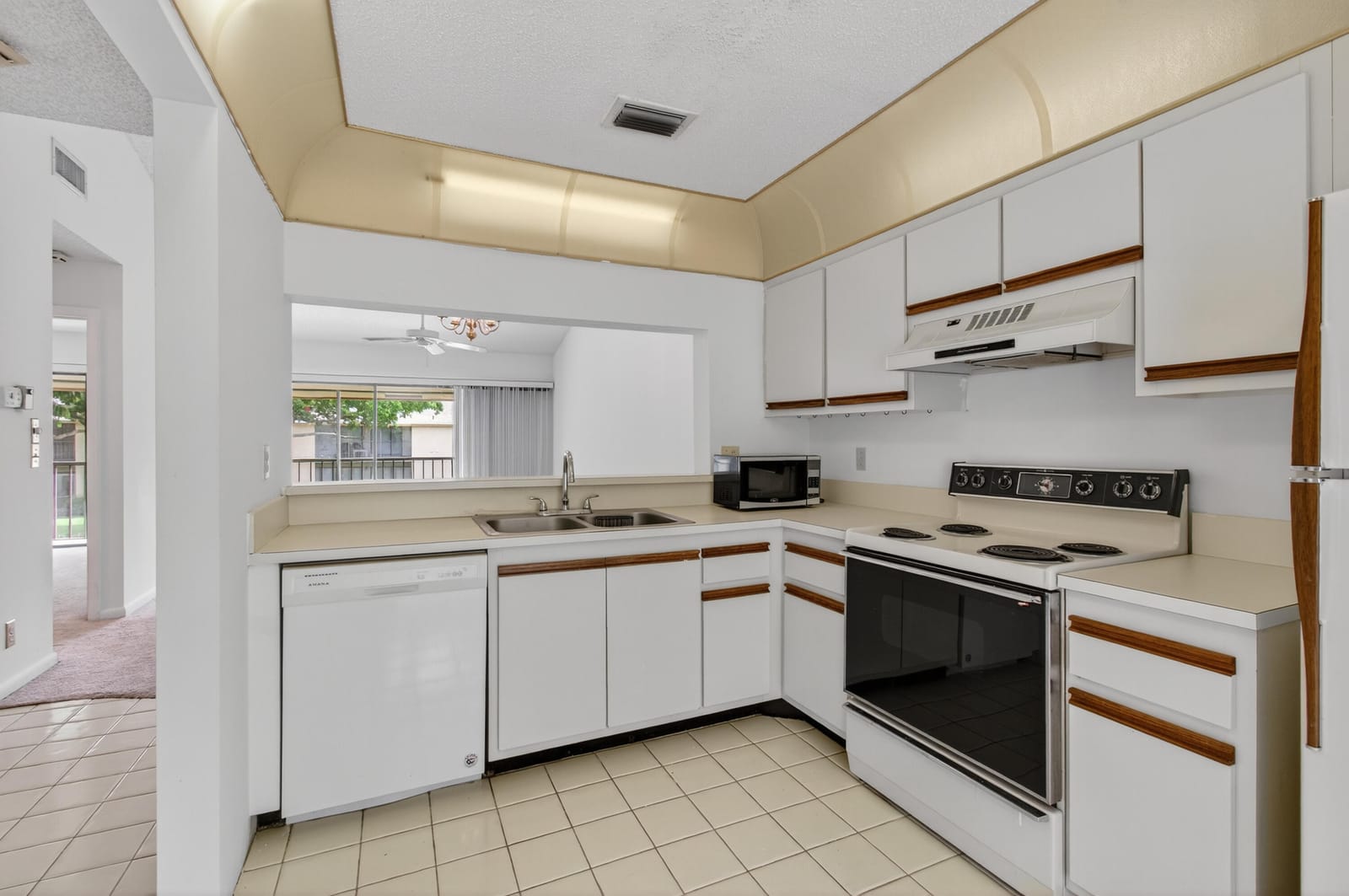 3939 NE 5th Avenue C203, Boca Raton, FL 33431 photo 2