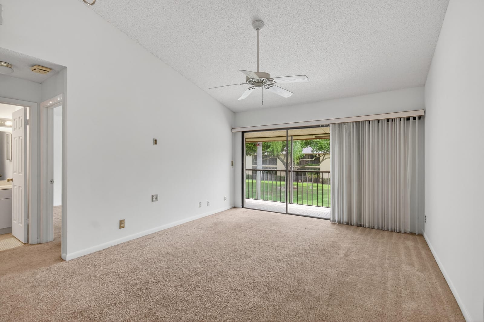 3939 NE 5th Avenue C203, Boca Raton, FL 33431 photo 20