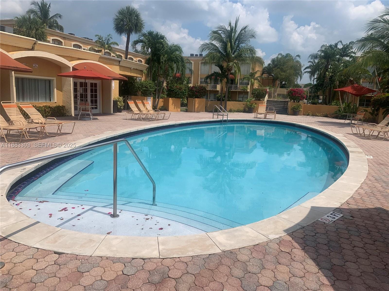 18111 NW 68th Avenue G206, Hialeah, FL 33015 photo 12