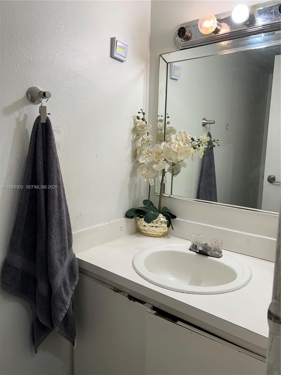 18111 NW 68th Avenue G206, Hialeah, FL 33015 photo 6