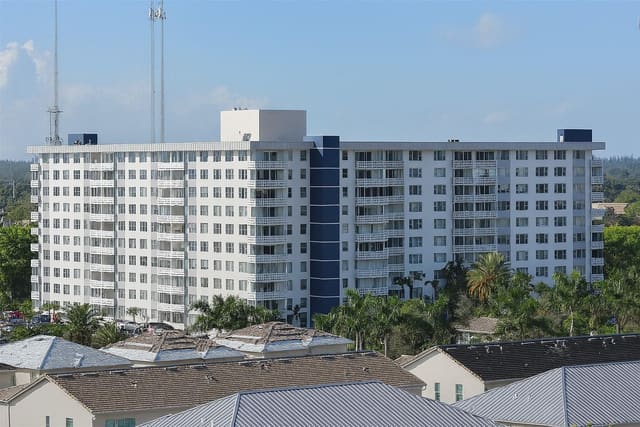 4350 Hillcrest Drive 818, Hollywood, FL 33021