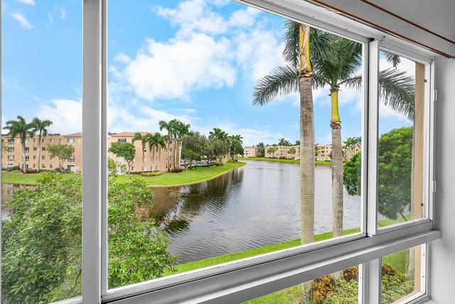 12560 Majesty Circle 303, sold in Coral Cove Condo, Boynton Beach, FL
