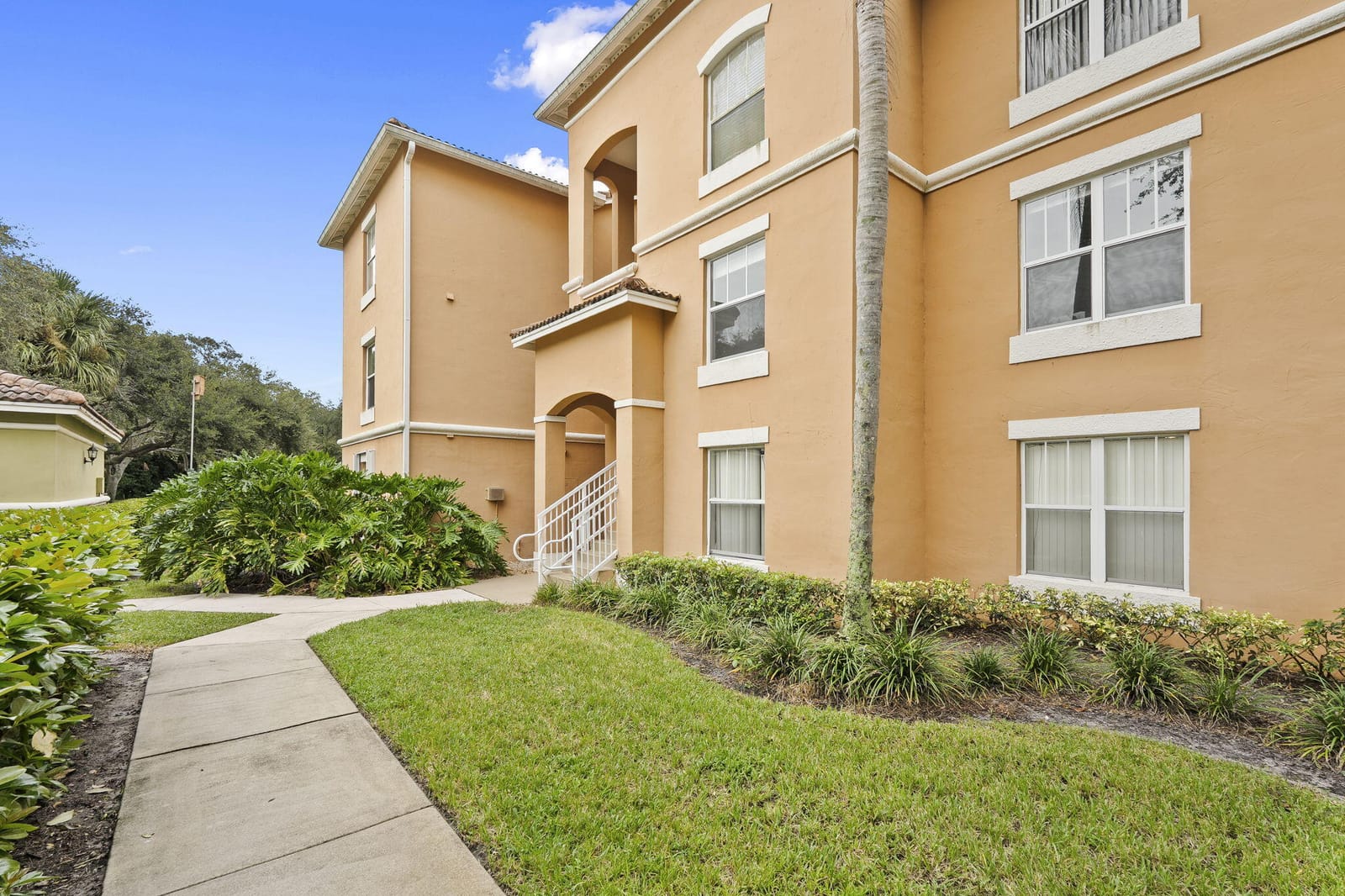 5080 Fairways Circle 102, Vero Beach, FL 32967 photo 24