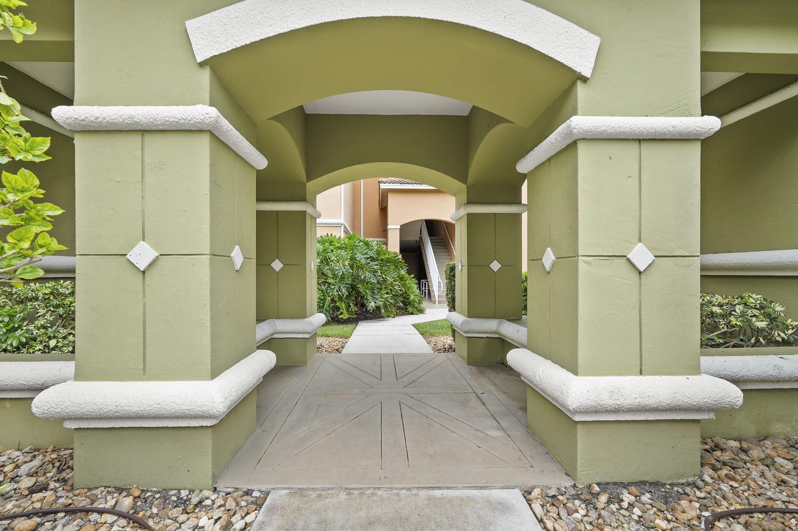 5080 Fairways Circle 102, Vero Beach, FL 32967 photo 4