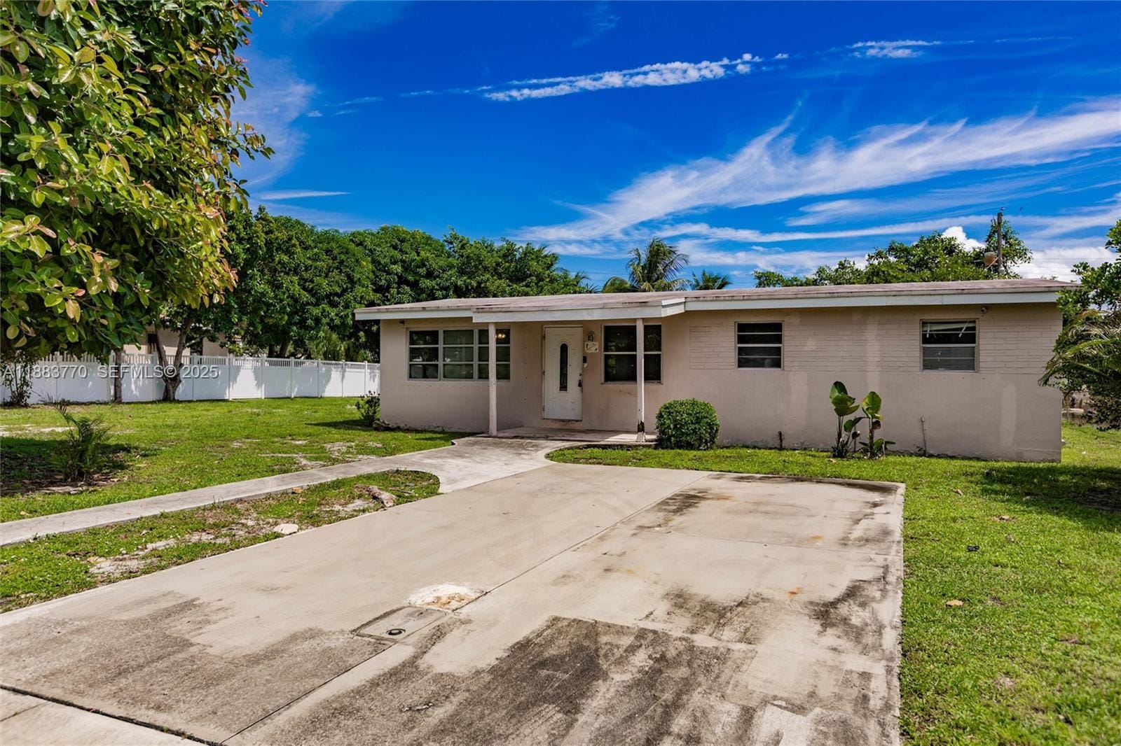 139 NW 12th Avenue, Delray Beach, FL 33444