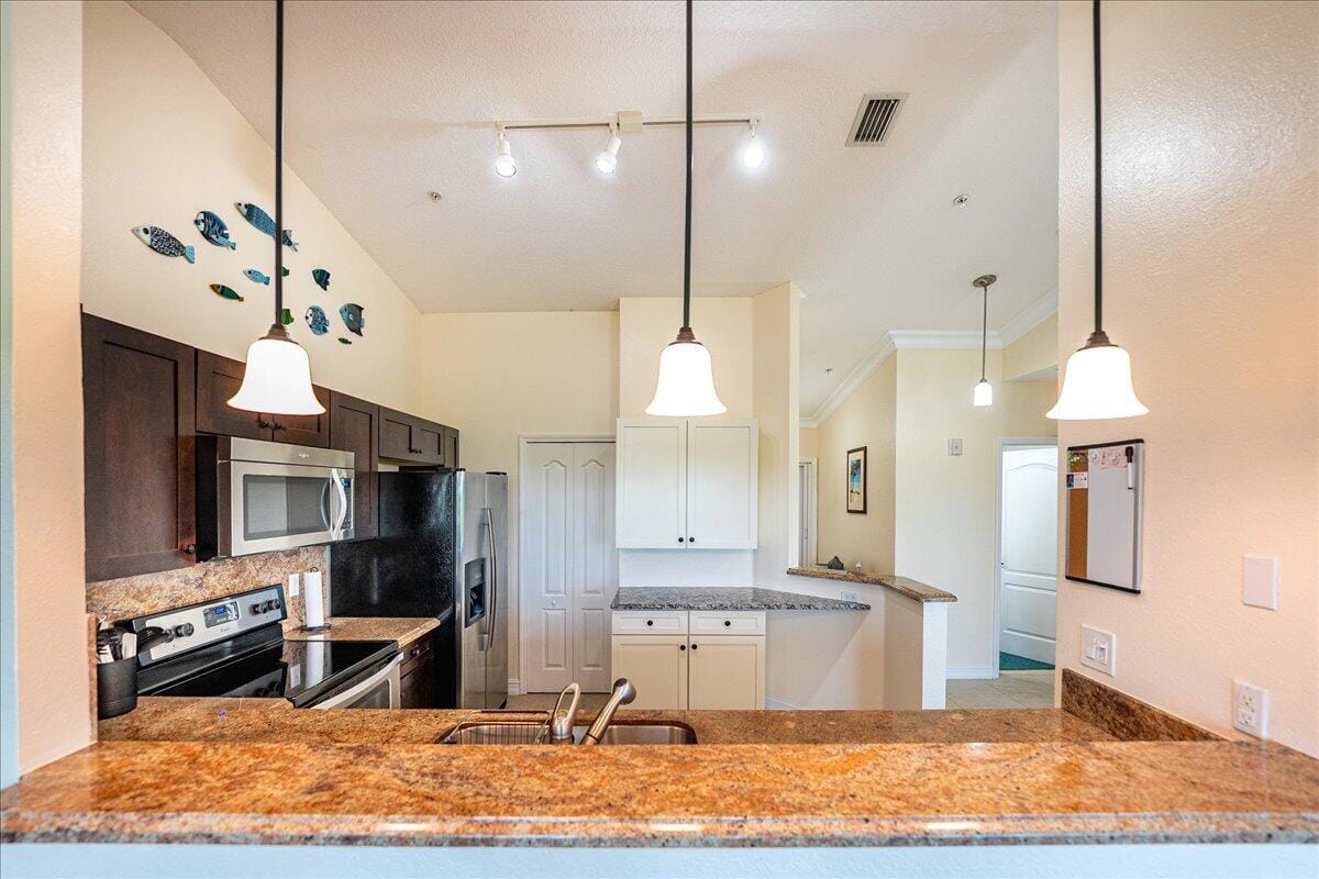 4190 Gator Greens Way Ph-2 — photo 10