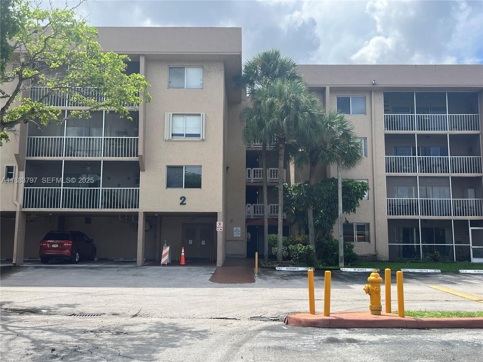 17000 NW 67th Avenue 335, Hialeah, FL 33015
