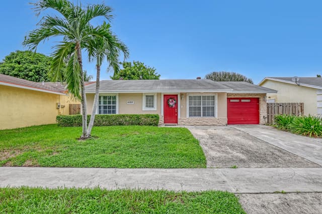 6082 Blue Grass Circle, sold in Brentwood Lakes, Lake Worth, FL