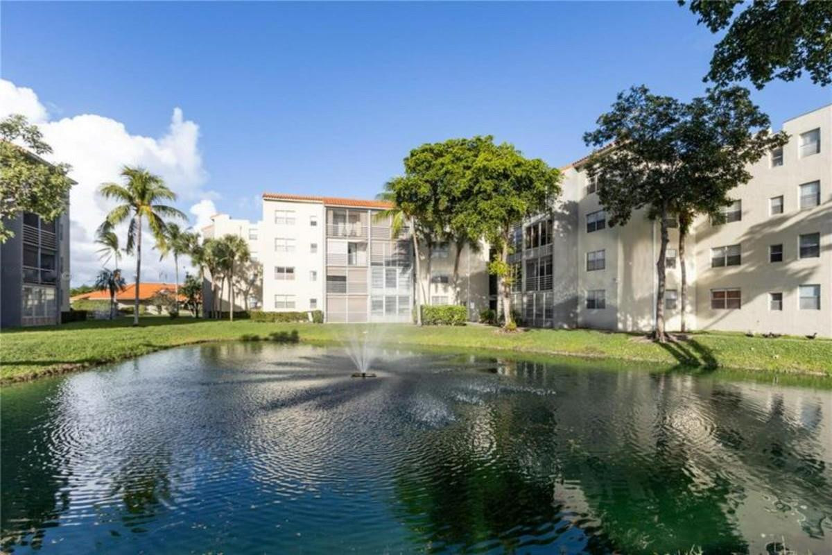 1830 SW 81 4104, North Lauderdale, FL 33068, North Lauderdale