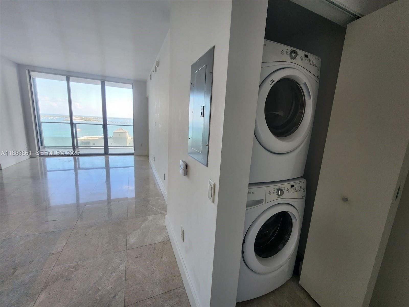 1300 Brickell Bay Drive 2007, Miami, FL 33131 photo 4