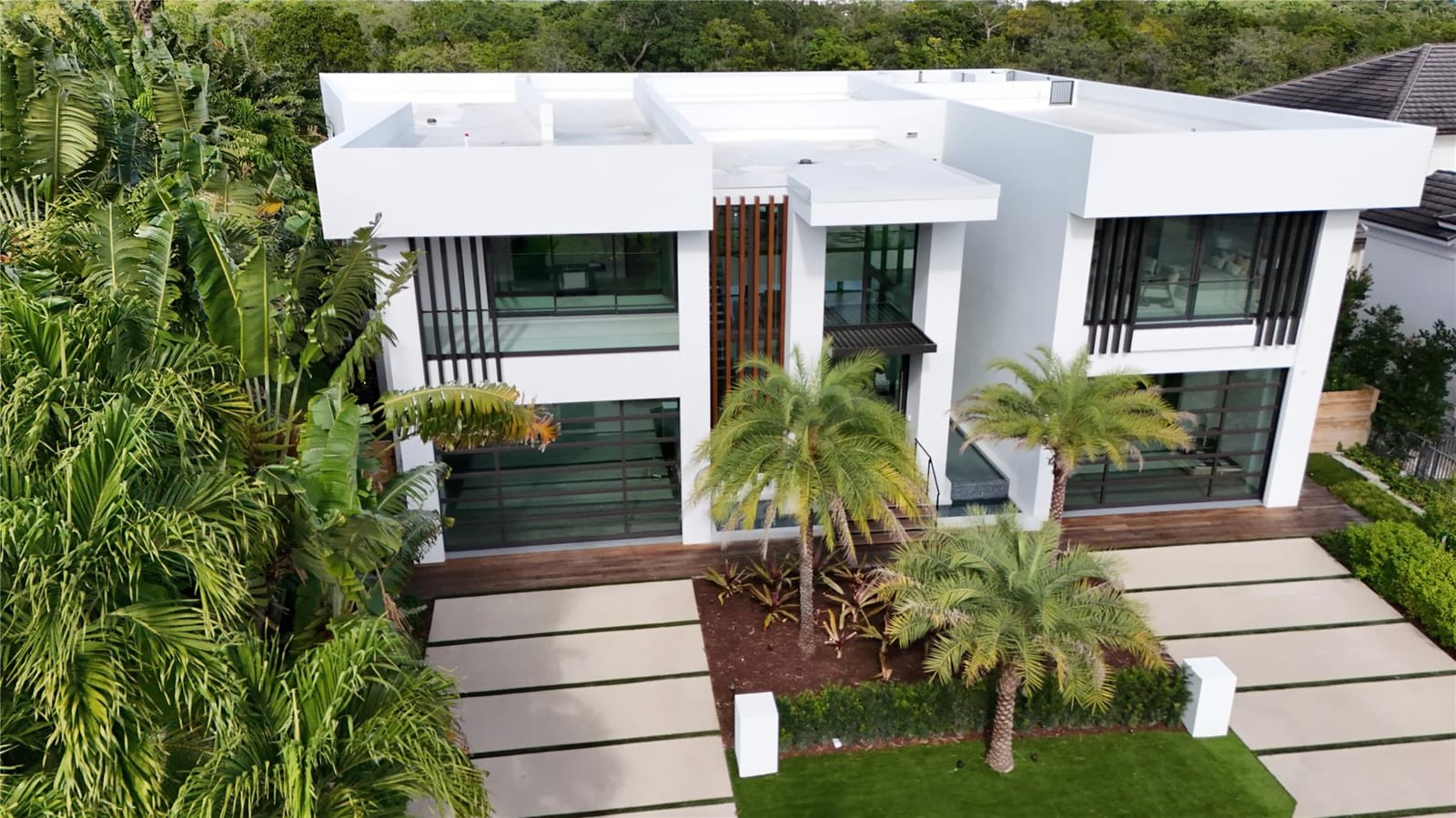 681 Golden Harbour Drive, Boca Raton, FL 33432 photo 2