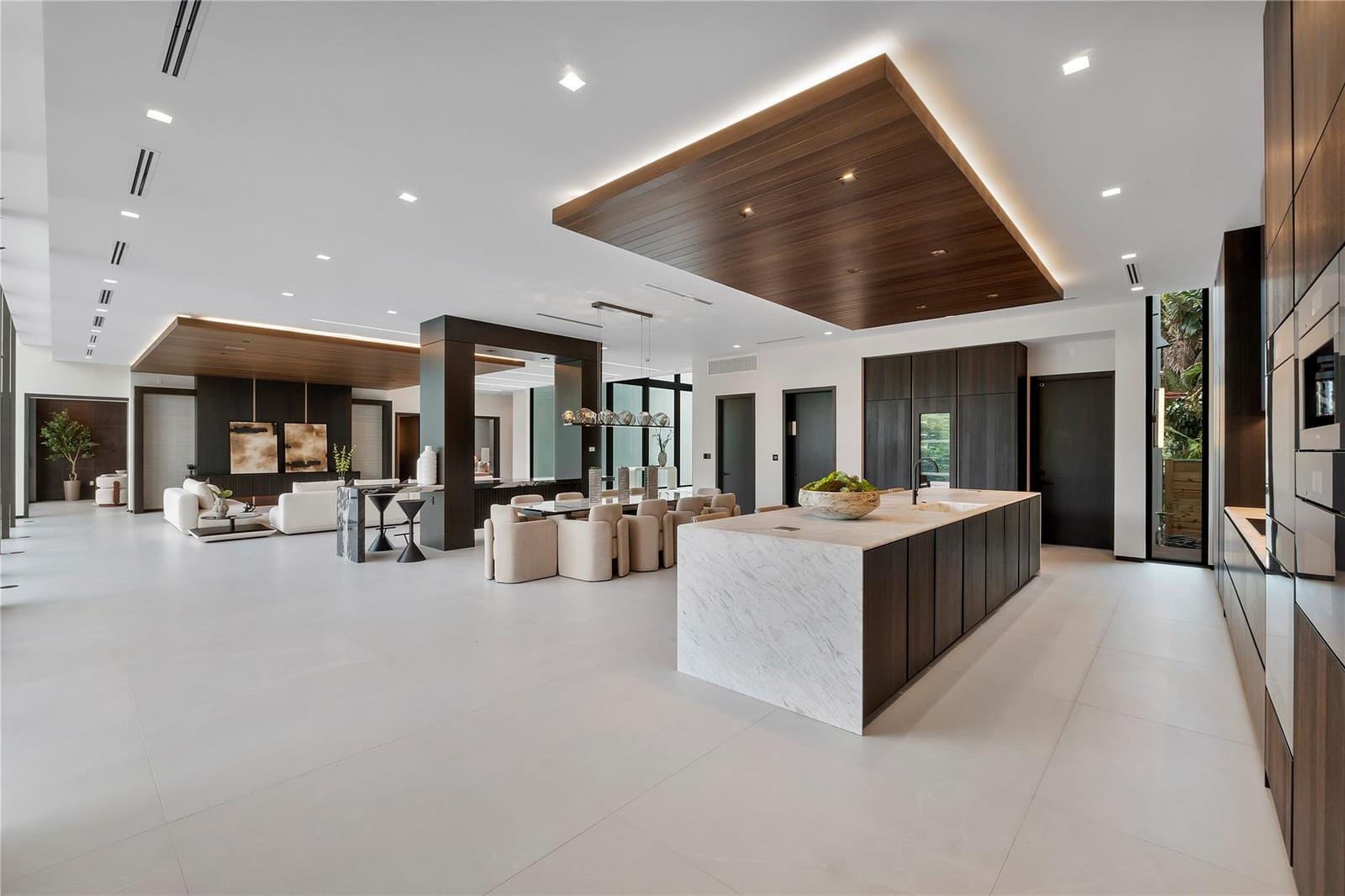 681 Golden Harbour Drive, Boca Raton, FL 33432 photo 14