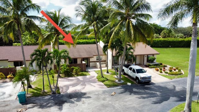 21 Chelsea Lane, Boynton Beach, FL 33426