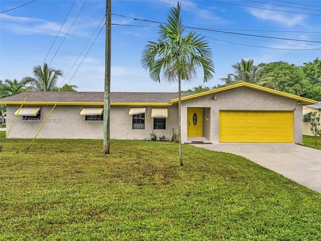 228 SW 5th Avenue, sold in Sunset Park, Hallandale Beach, FL