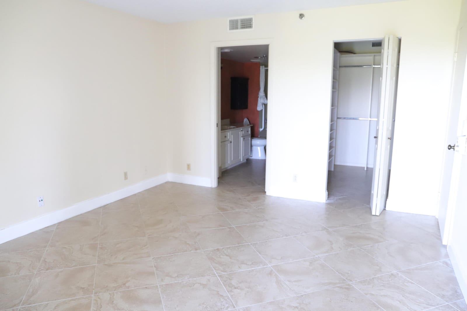 6400 NW 2nd Avenue 423 — photo 9