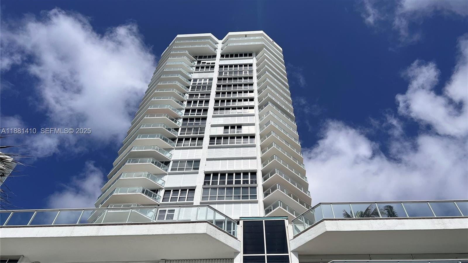 16485 Collins Avenue 2334 — photo 8